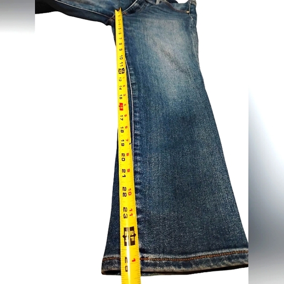 Aritzia Denim Forum | The Nico Mid Rise Skinny Crop | Woman's Jean |  Size 30 - Picture 9 of 14